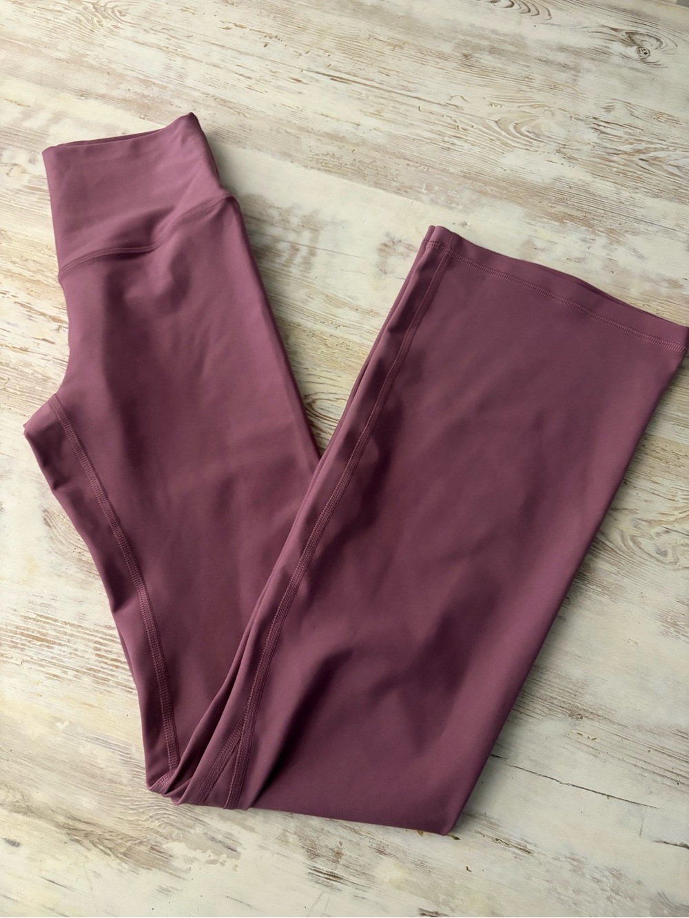 Abercrombie & Fitch High-Rise Leggings in Mauve